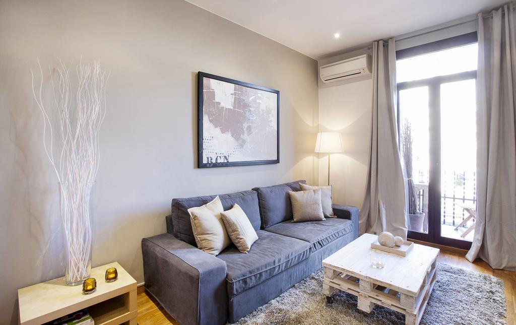 Apartments Barcelona & Home Deco Viladomat Eksteriør billede