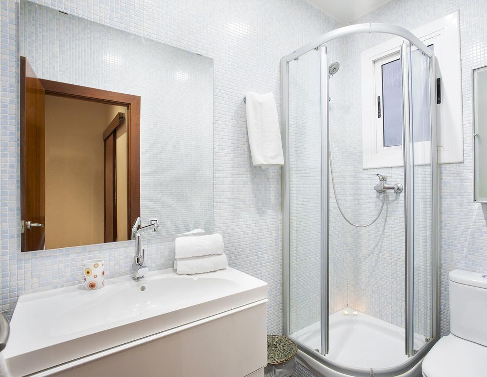 Apartments Barcelona & Home Deco Viladomat Eksteriør billede