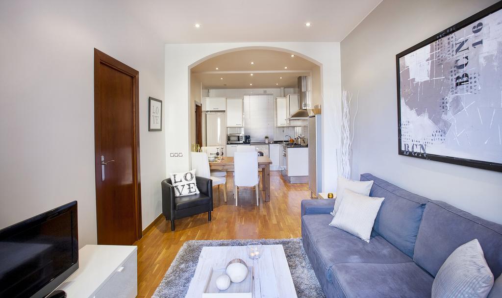 Apartments Barcelona & Home Deco Viladomat Eksteriør billede